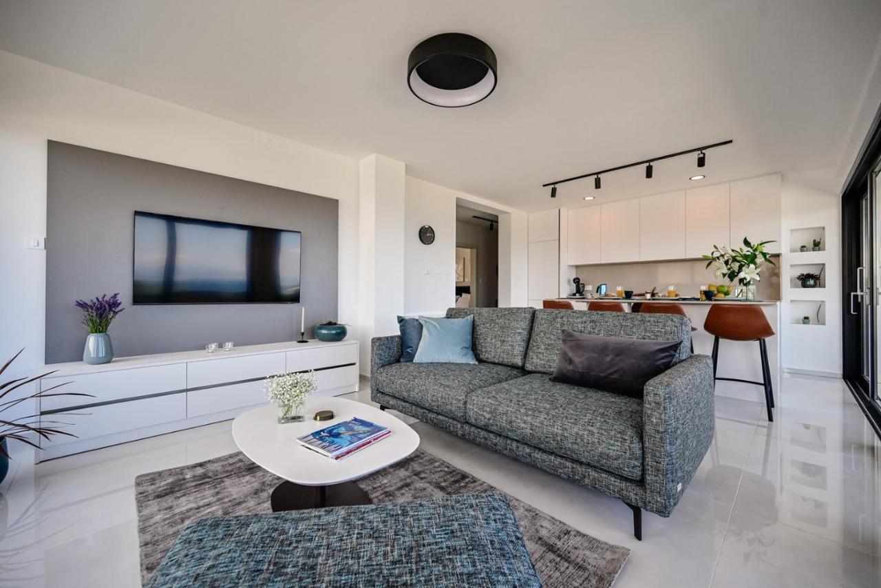 Apartments Sea & Stone Malinska Luaran gambar