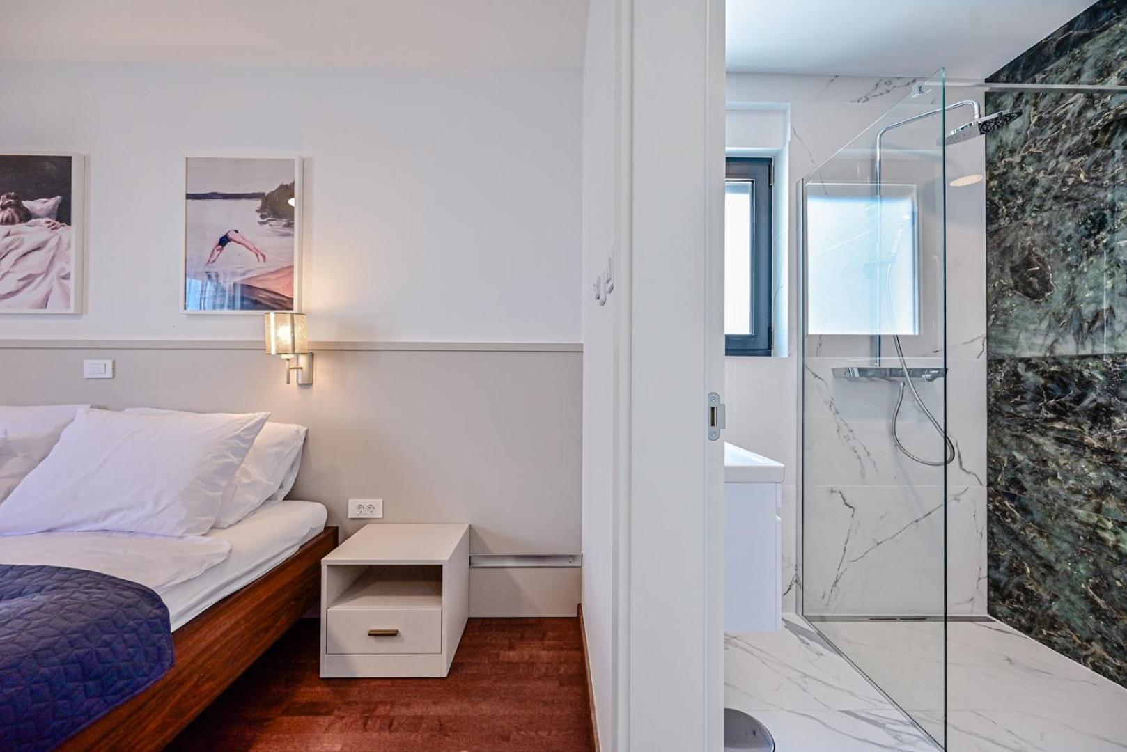 Apartments Sea & Stone Malinska Luaran gambar