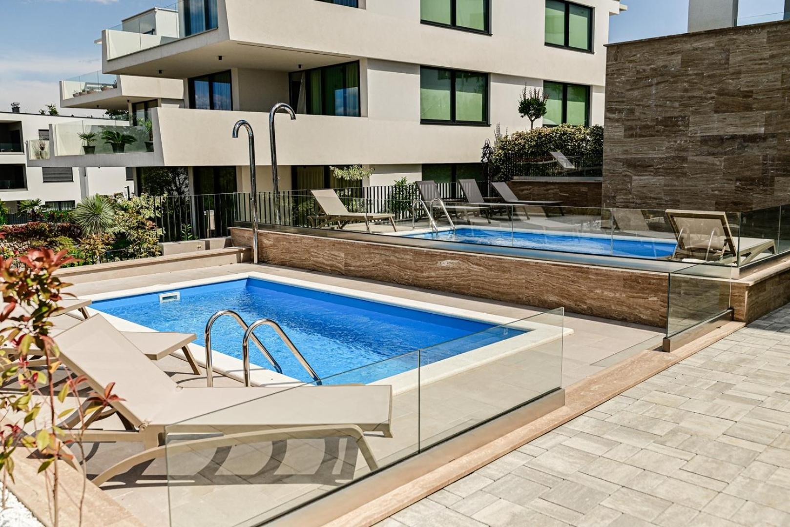 Apartments Sea & Stone Malinska Luaran gambar