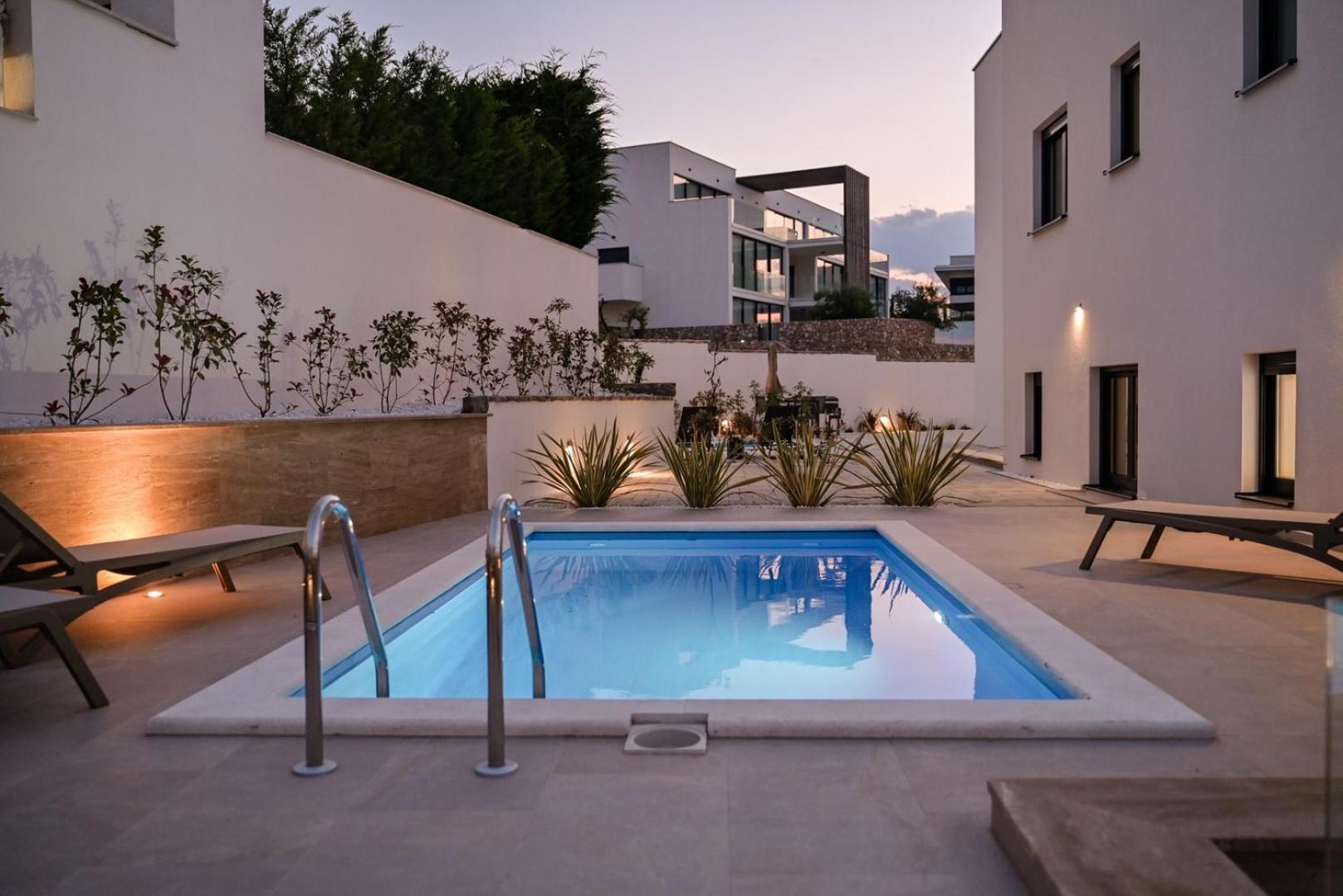 Apartments Sea & Stone Malinska Luaran gambar