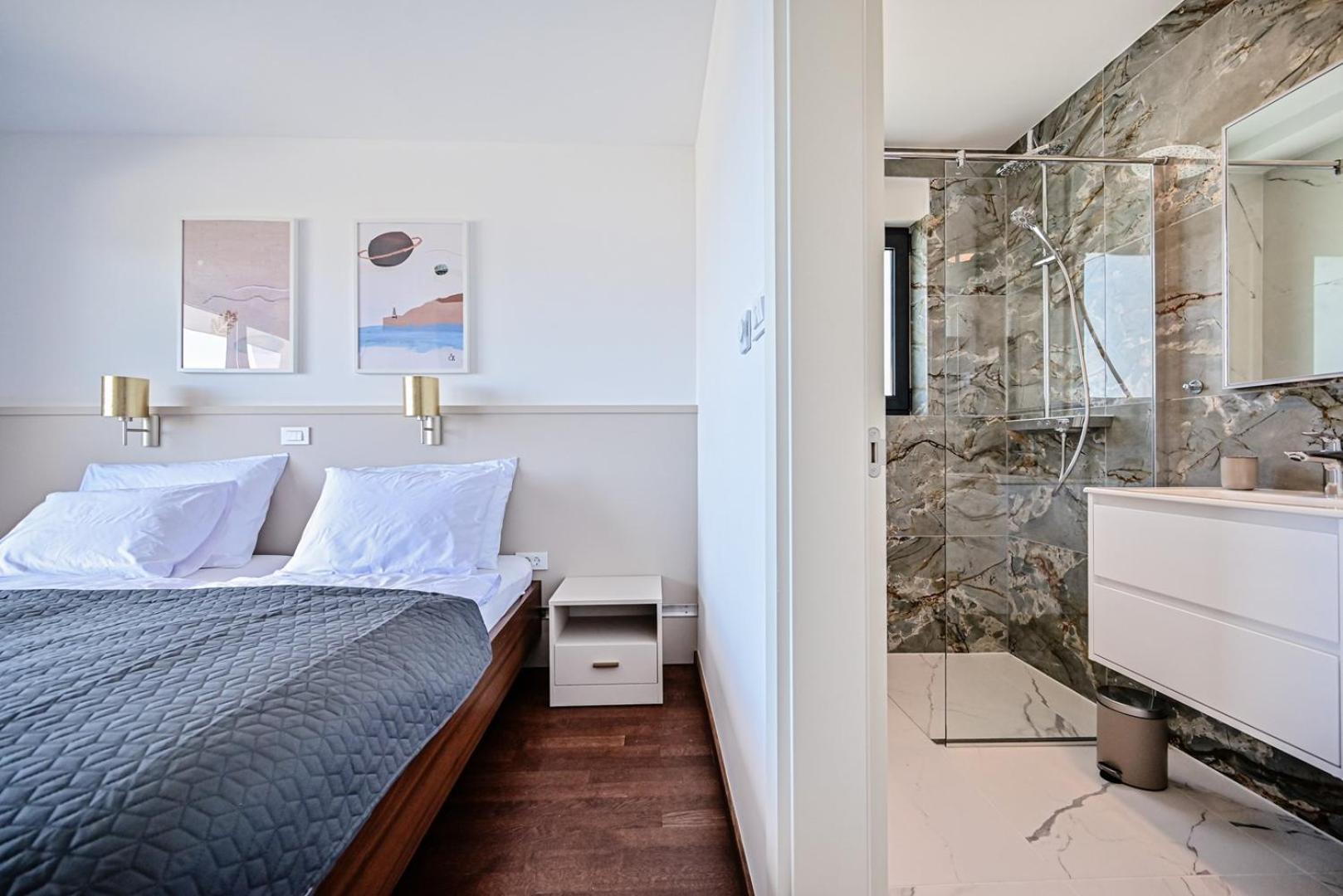 Apartments Sea & Stone Malinska Luaran gambar